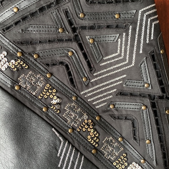 SALE   NEW BCBG MaxAzria Women’s Embellished Leather Mini Skirt Size XS - Picture 5 of 11